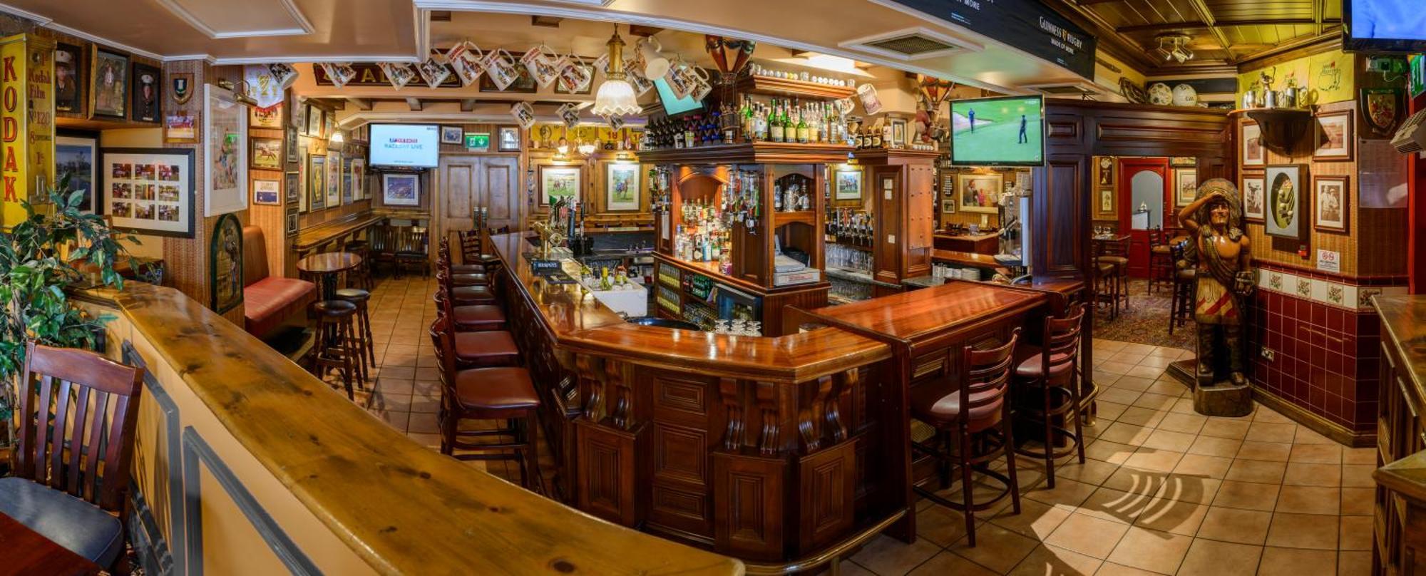 Mcsweeney Arms Hotel 킬라니 외부 사진