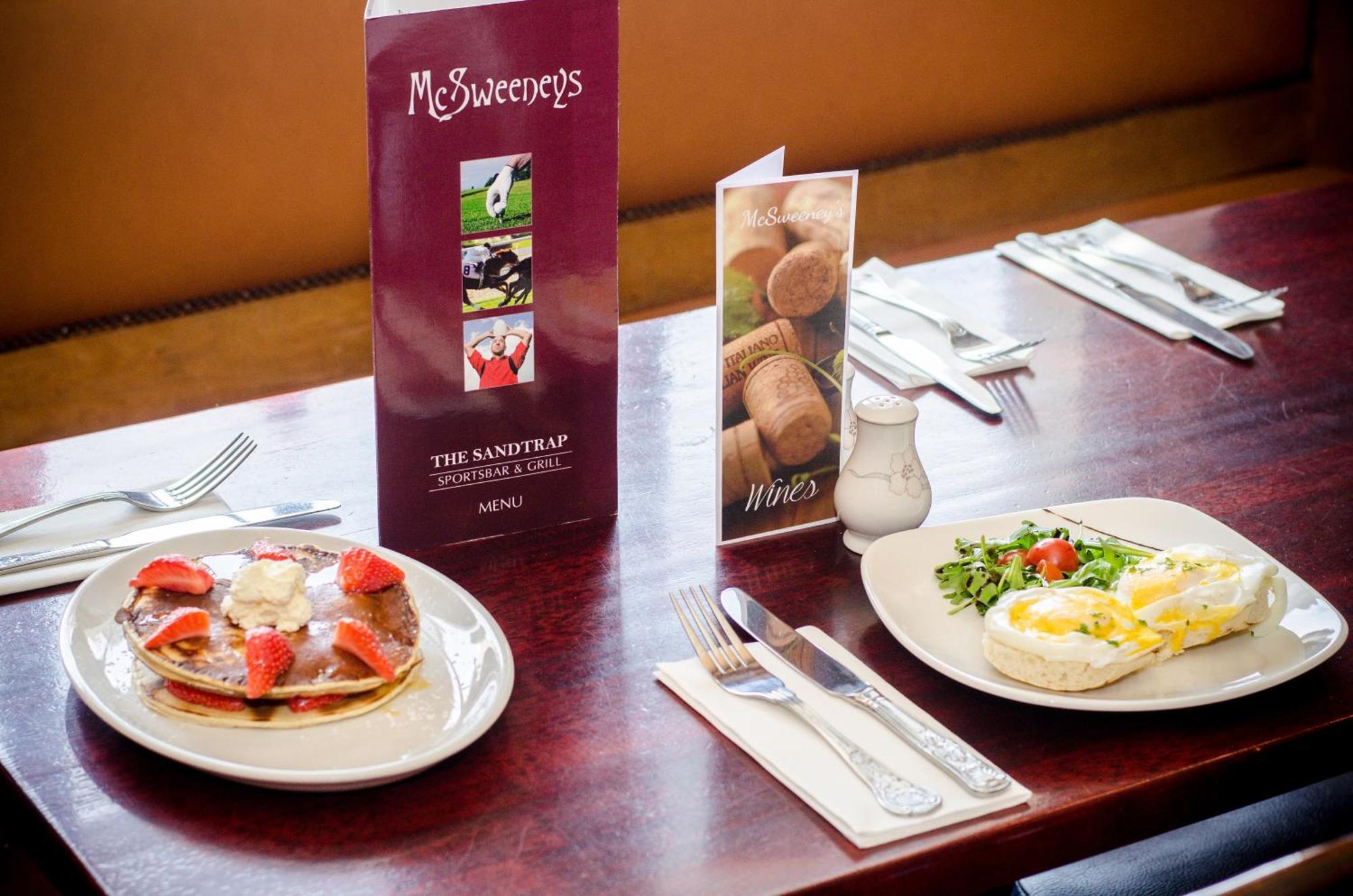 Mcsweeney Arms Hotel 킬라니 외부 사진